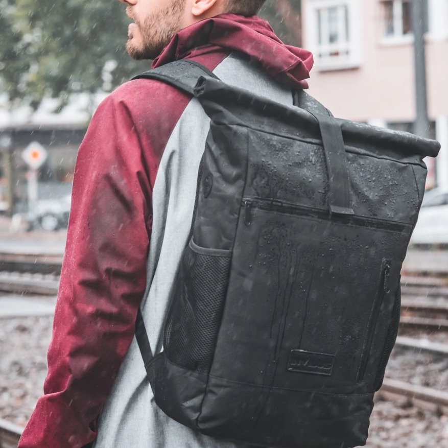 Lockable hotsell back pack